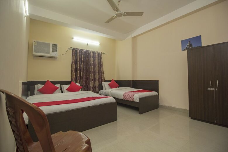 Hotel Oyo 25104 Barsana