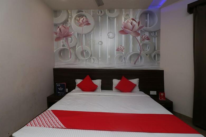 Oyo 22826 Hotel Sheltear & Resturant