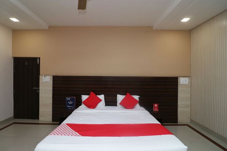Oyo 22826 Hotel Sheltear & Resturant