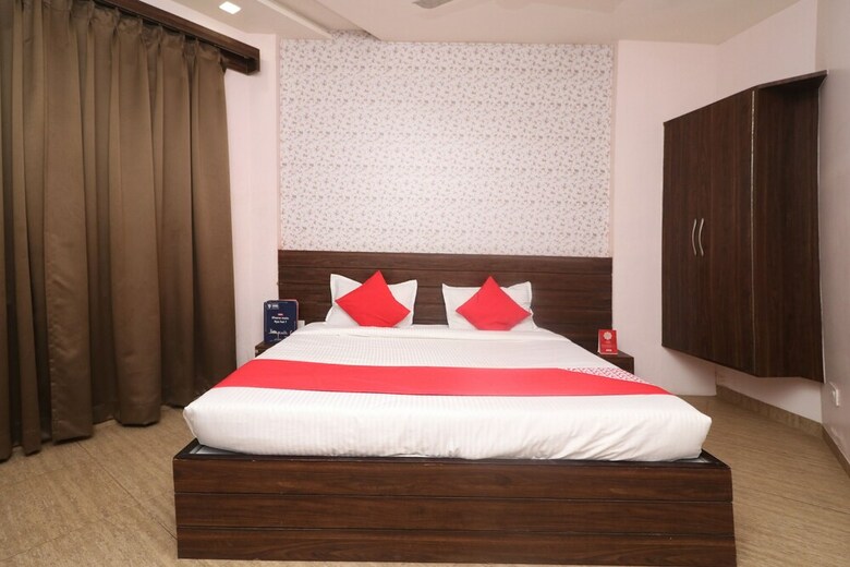 Oyo 22826 Hotel Sheltear & Resturant