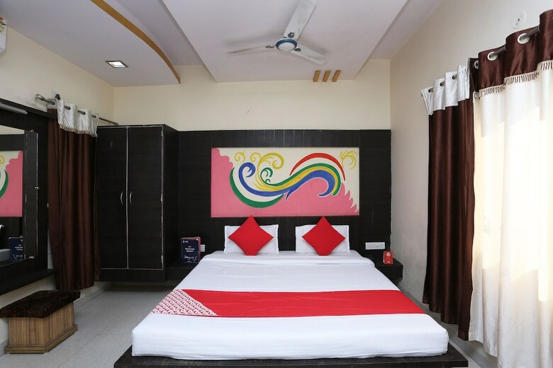 Oyo 7828 Hotel Saket