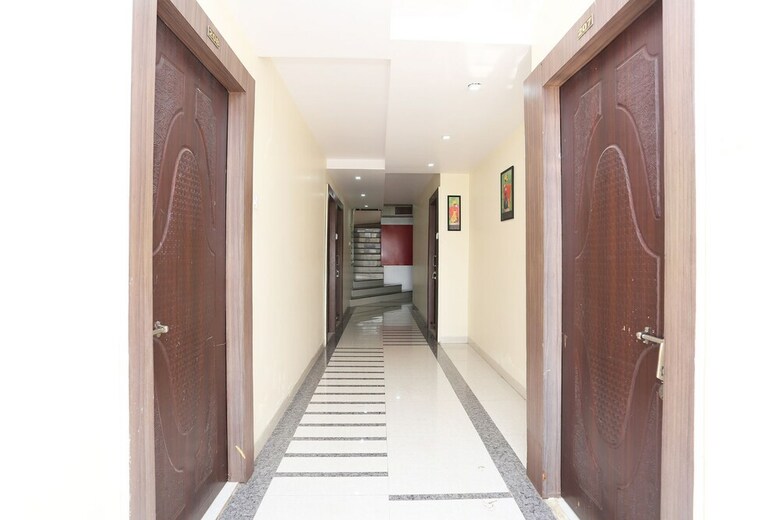 Oyo 7828 Hotel Saket