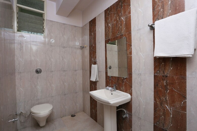 Oyo 7828 Hotel Saket