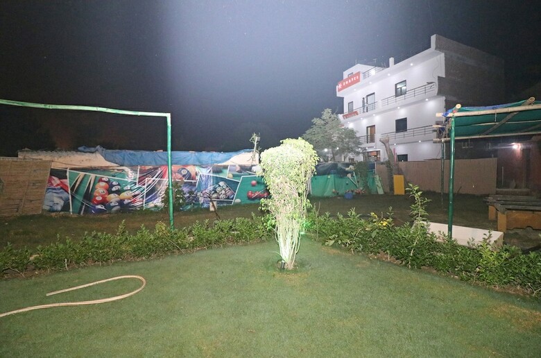 Oyo 25115 Hotel Mughal Grand