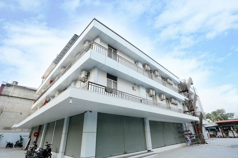Hotel Oyo 24139 King's Fort