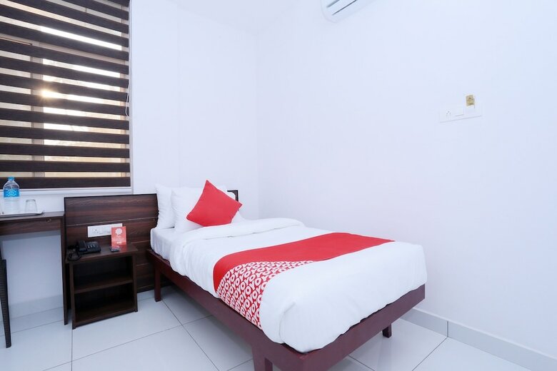 Hotel Oyo 24139 King's Fort