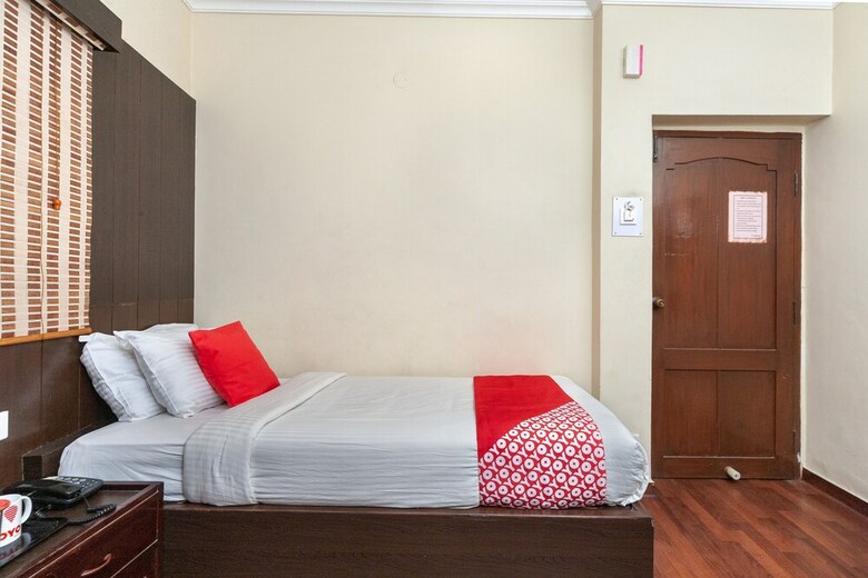 Hotel Oyo 2527 Lake View Park