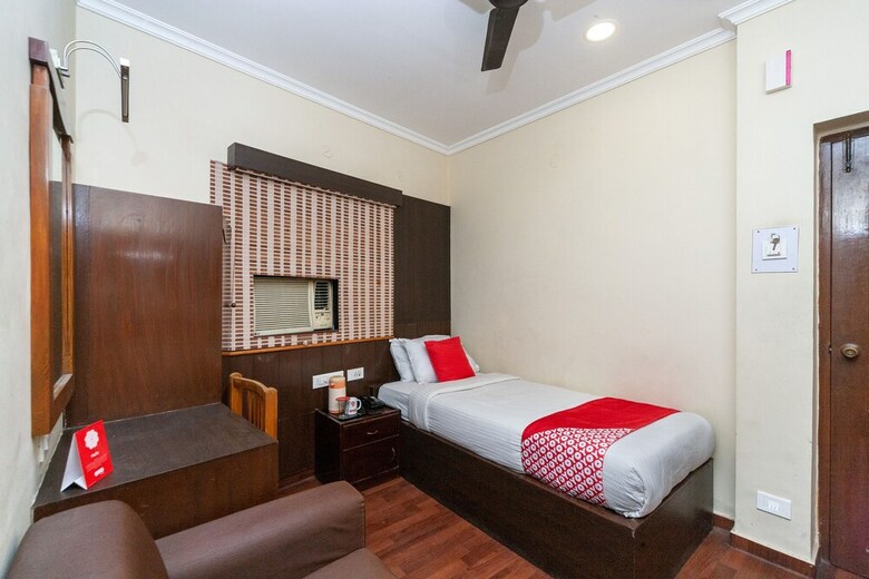 Hotel Oyo 2527 Lake View Park