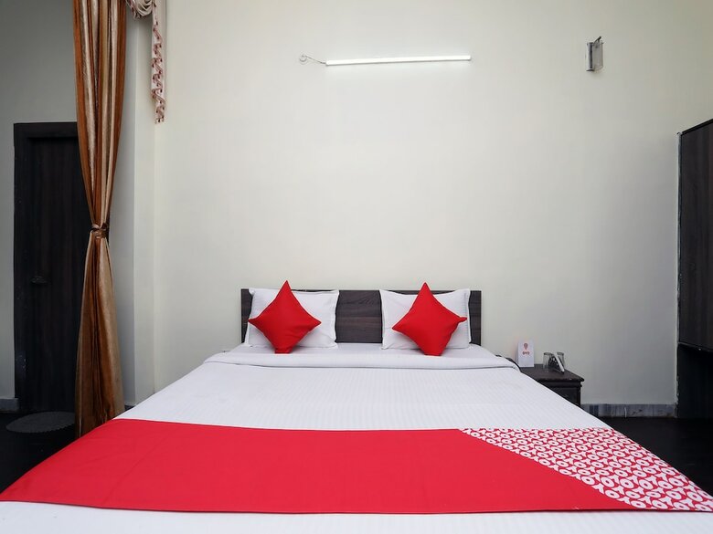 Oyo 22625 Hotel Kuber