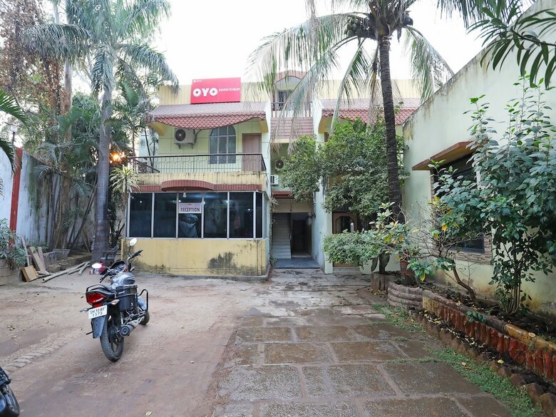 Oyo 22625 Hotel Kuber