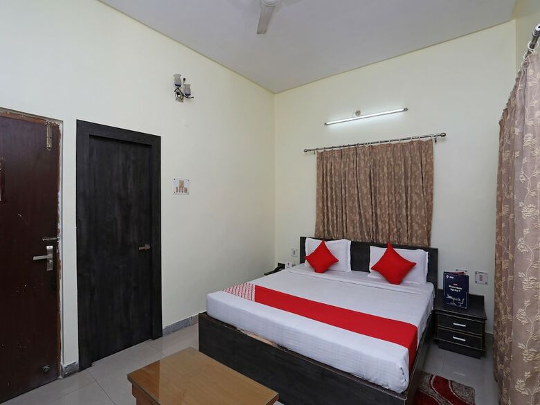 Oyo 22625 Hotel Kuber