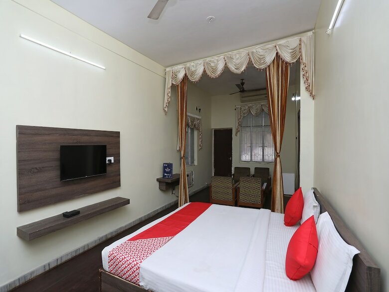 Oyo 22625 Hotel Kuber