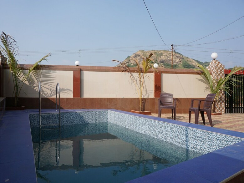Hotel Oyo 24793 Eagle Villa