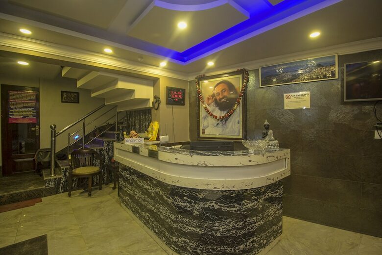Hotel Oyo 24810 Silver Crescent