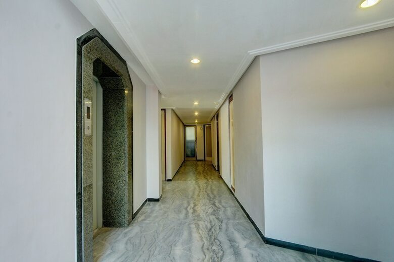 Oyo 24579 Flagship Hotel Padmam