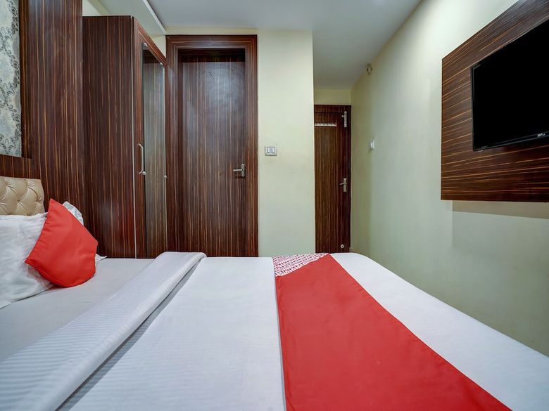 Hotel Oyo 27630 Capital Residency