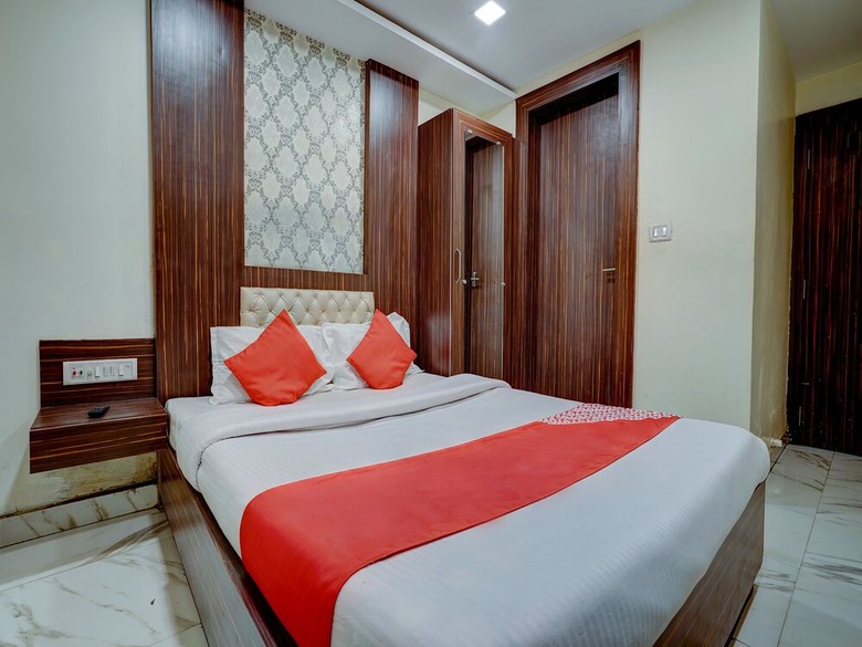 Hotel Oyo 27630 Capital Residency