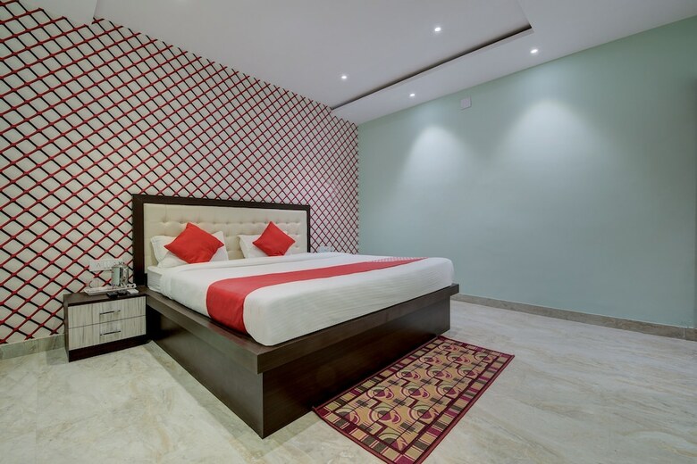 Hotel Oyo 22051 Bliss