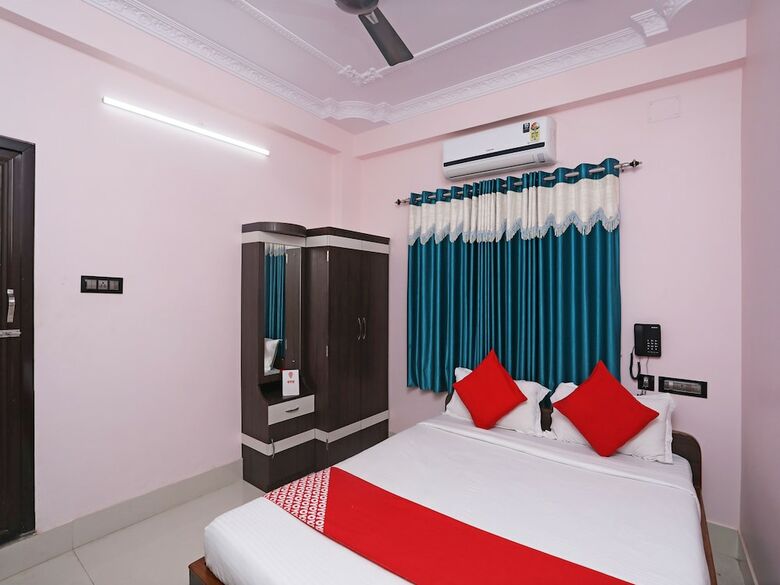 Hotel Oyo 25018 Saanvi