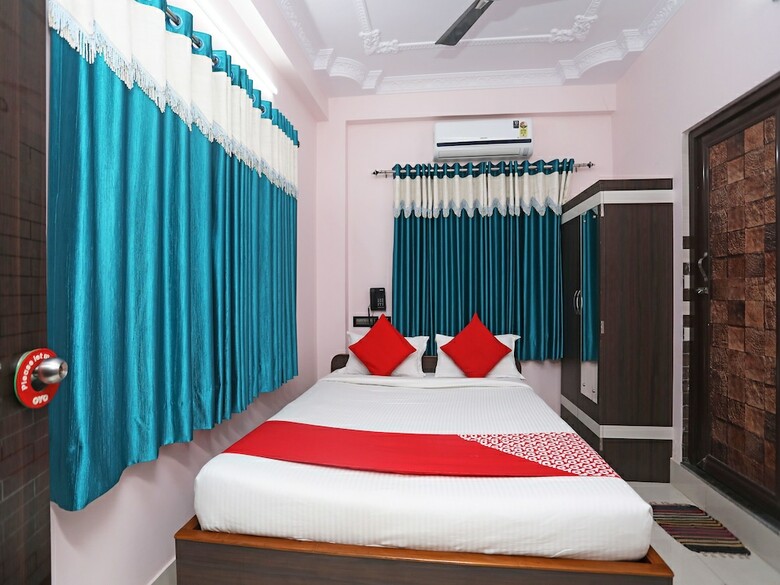 Hotel Oyo 25018 Saanvi