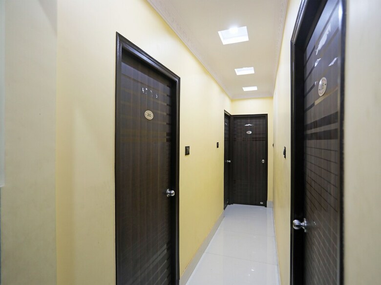 Hotel Oyo 25018 Saanvi