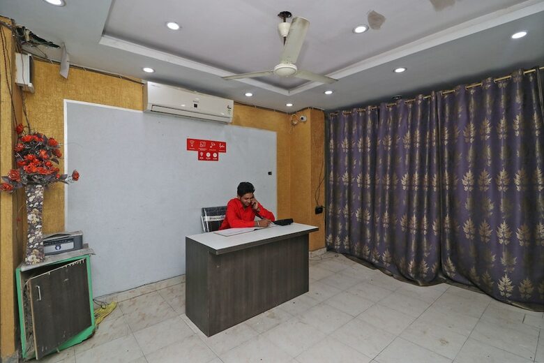 Oyo 4817 Hotel Hill Heights