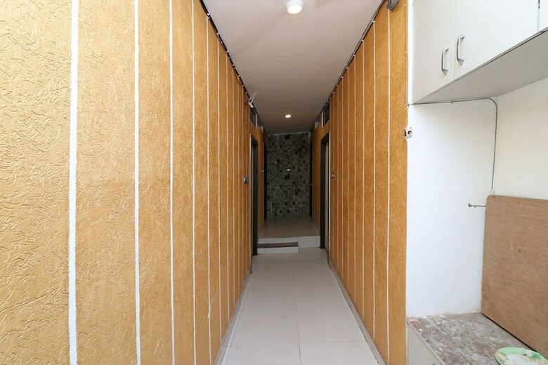 Oyo 4817 Hotel Hill Heights