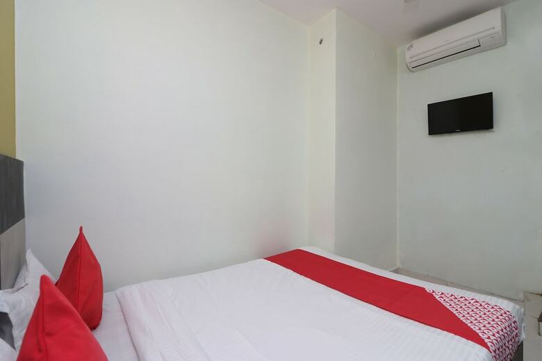 Oyo 4817 Hotel Hill Heights