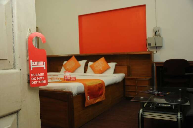 Hotel Oyo 27835 Baseraz