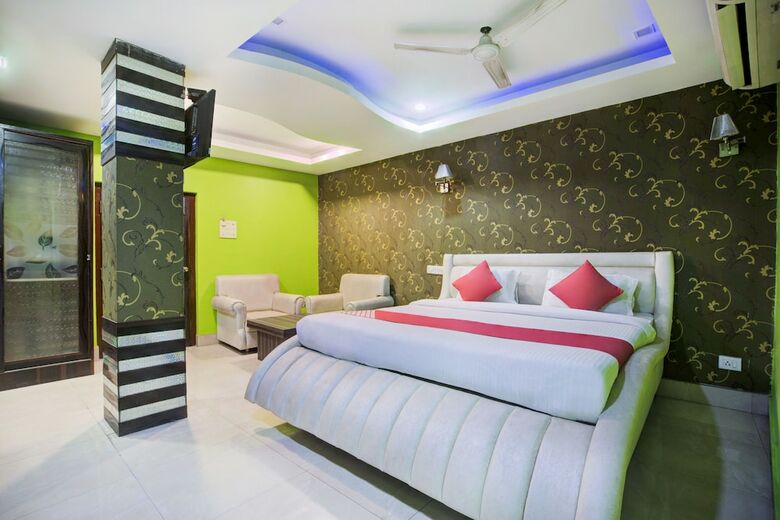 Hotel Oyo 5968 The Silver International