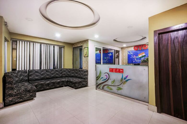 Hotel Oyo 5968 The Silver International