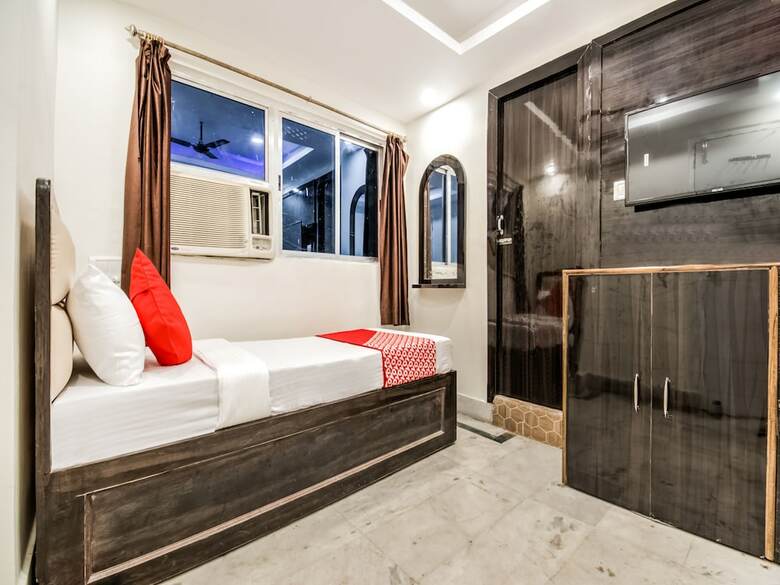 Oyo 4121 Hotel Surya Vihar