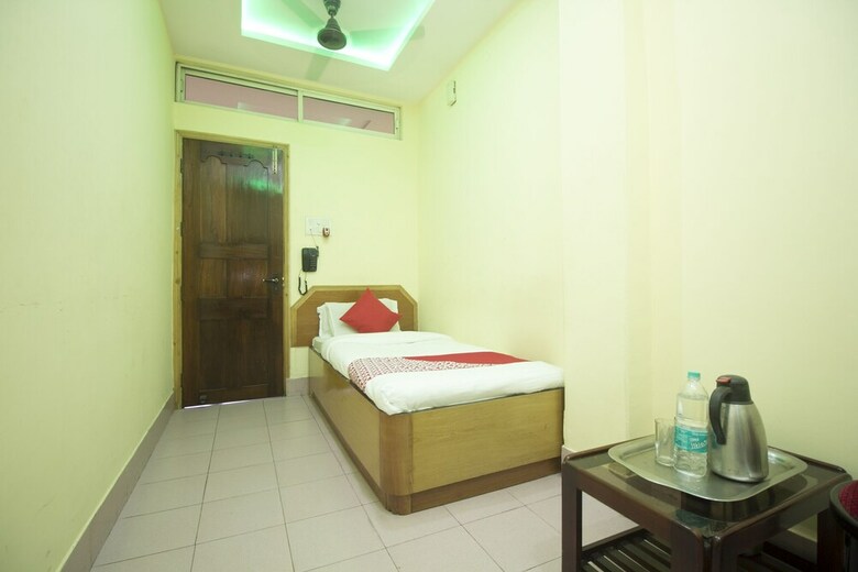 Hotel Oyo 16794 Bidhan Residency