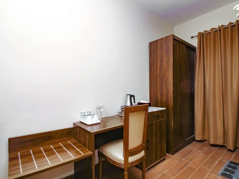 Hotel Capital O 28086 Sindhura Grand