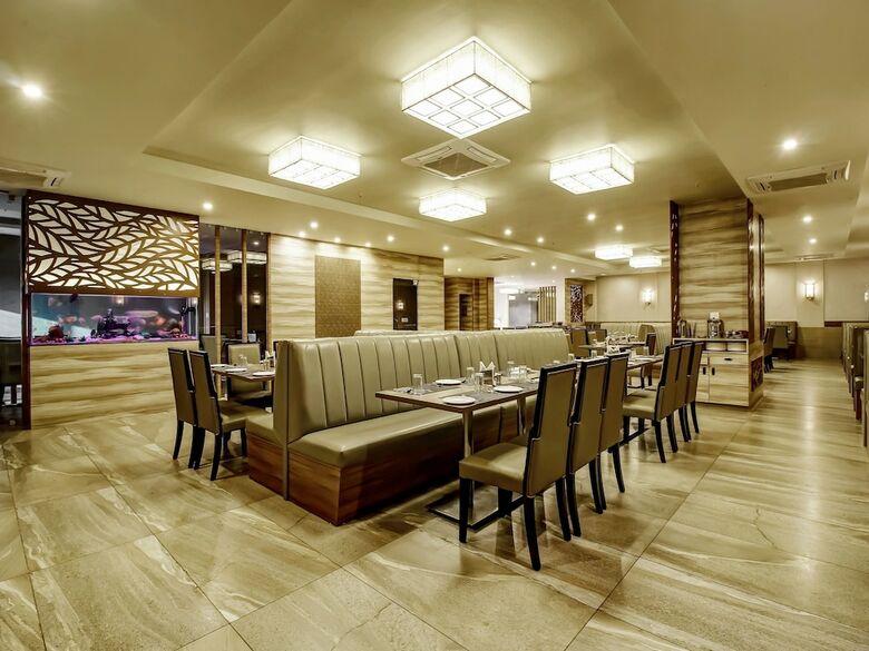 Hotel Capital O 28086 Sindhura Grand