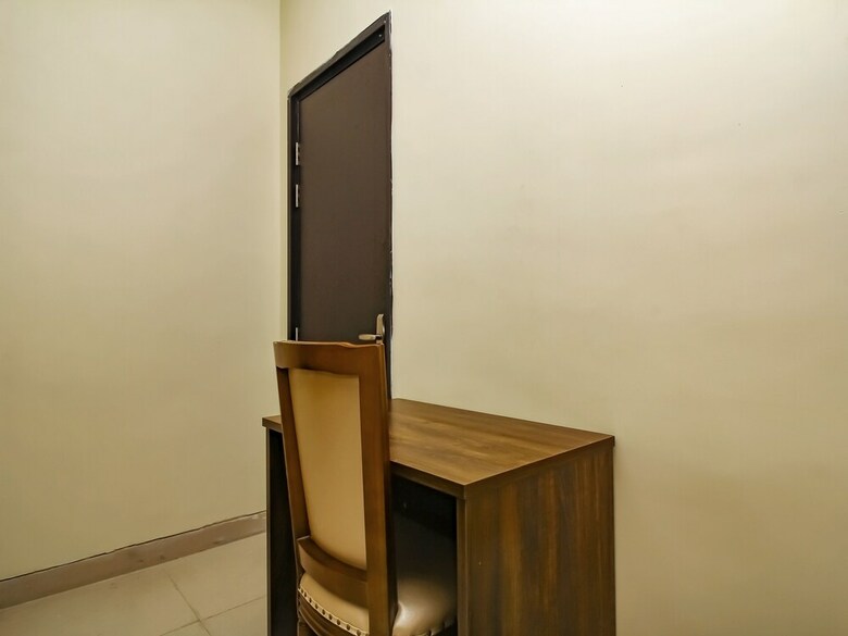 Hotel Capital O 28086 Sindhura Grand