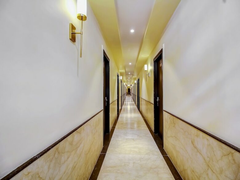 Hotel Capital O 28086 Sindhura Grand