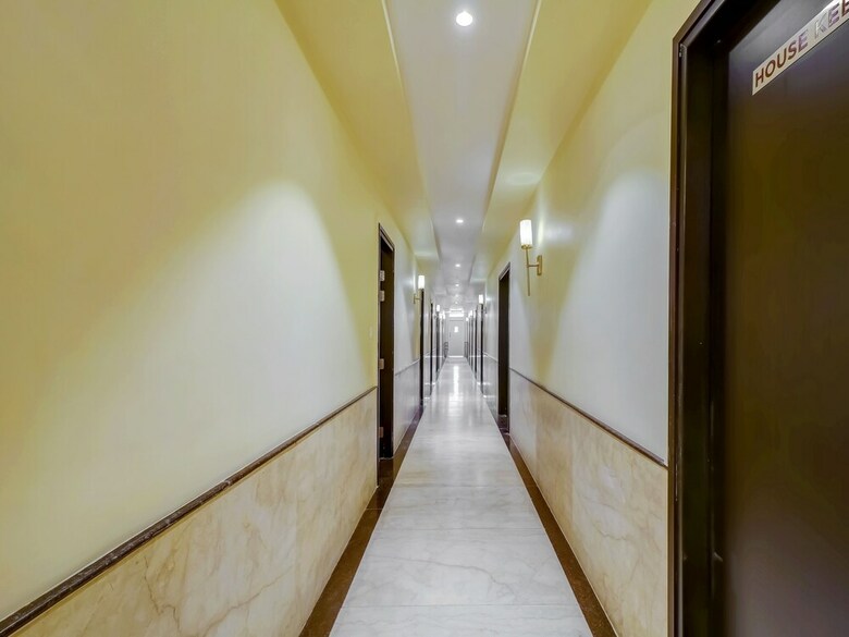 Hotel Capital O 28086 Sindhura Grand