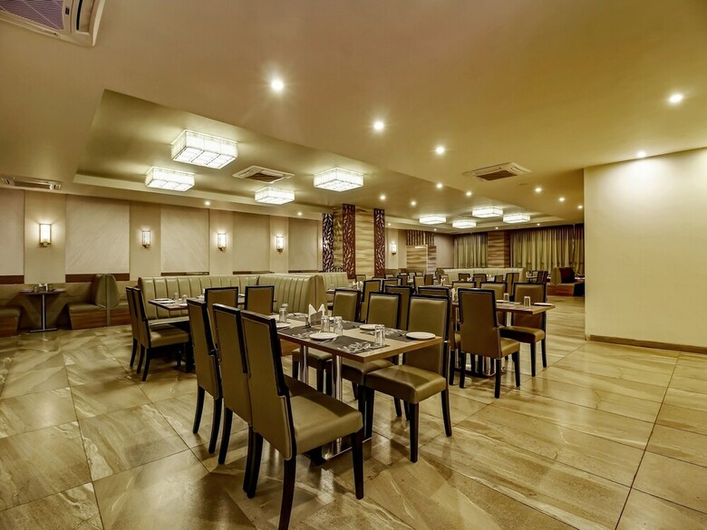 Hotel Capital O 28086 Sindhura Grand