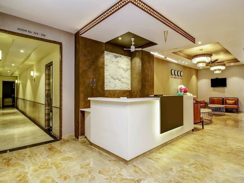 Hotel Capital O 28086 Sindhura Grand