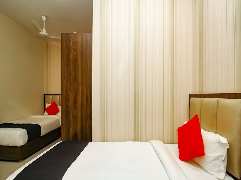 Hotel Capital O 28086 Sindhura Grand