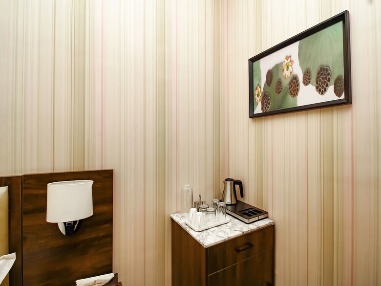 Hotel Capital O 28086 Sindhura Grand