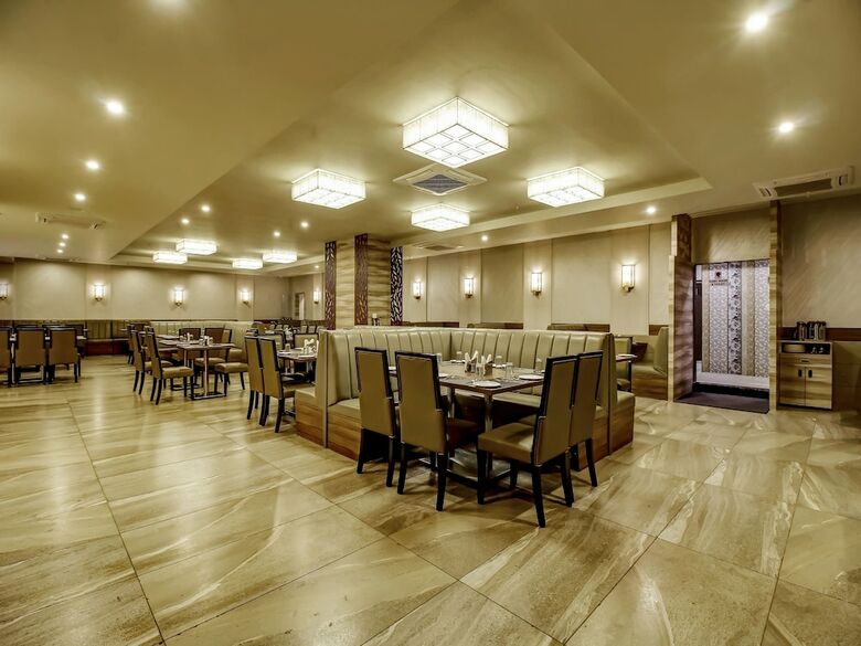 Hotel Capital O 28086 Sindhura Grand