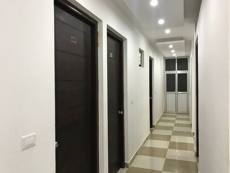 Oyo 23159 Hotel Suryansh
