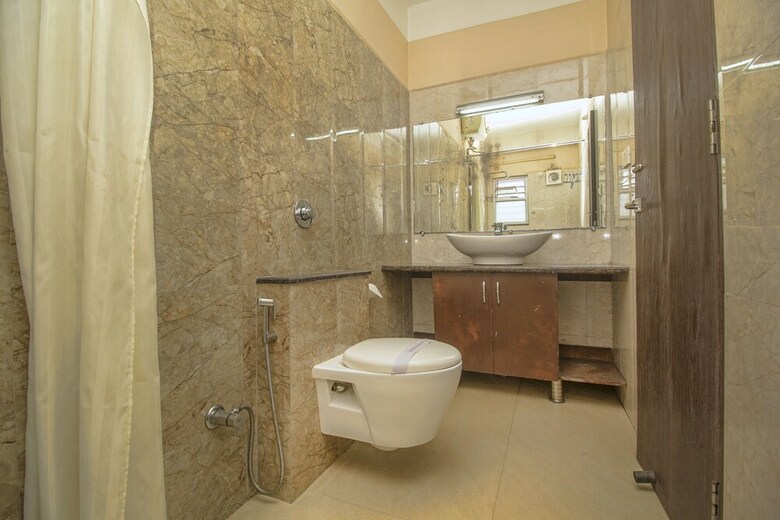 Oyo 28319 Hotel Ganayak