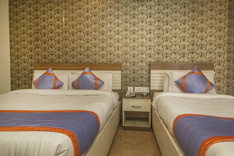 Oyo 28319 Hotel Ganayak