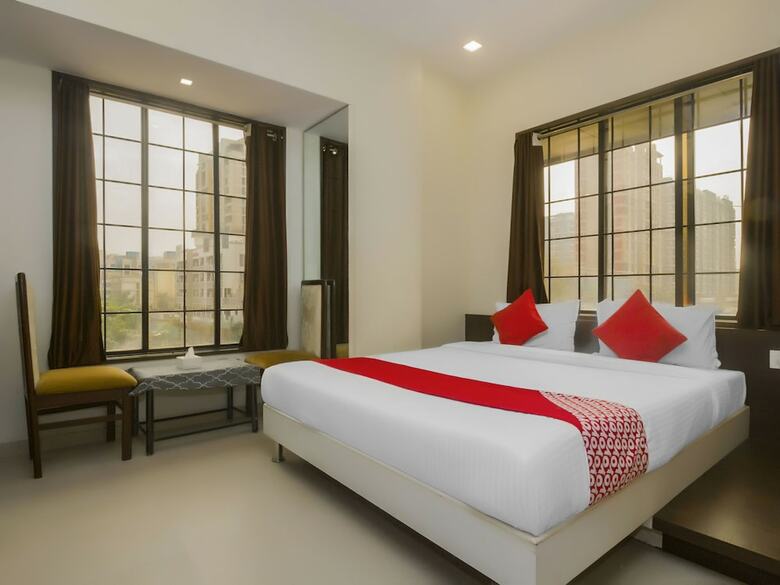 Oyo 22086 Hotel Park View