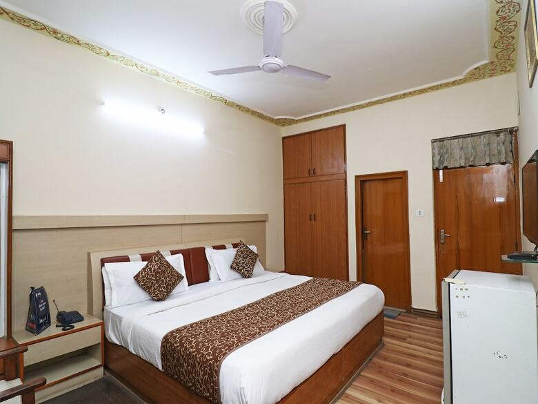 Oyo 2468 Hotel Bikaner
