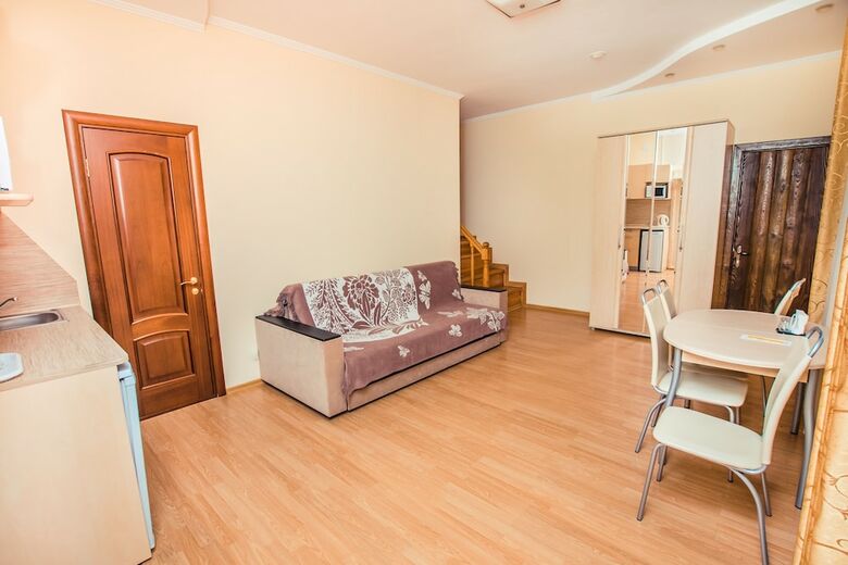Takmak Spa Hotel