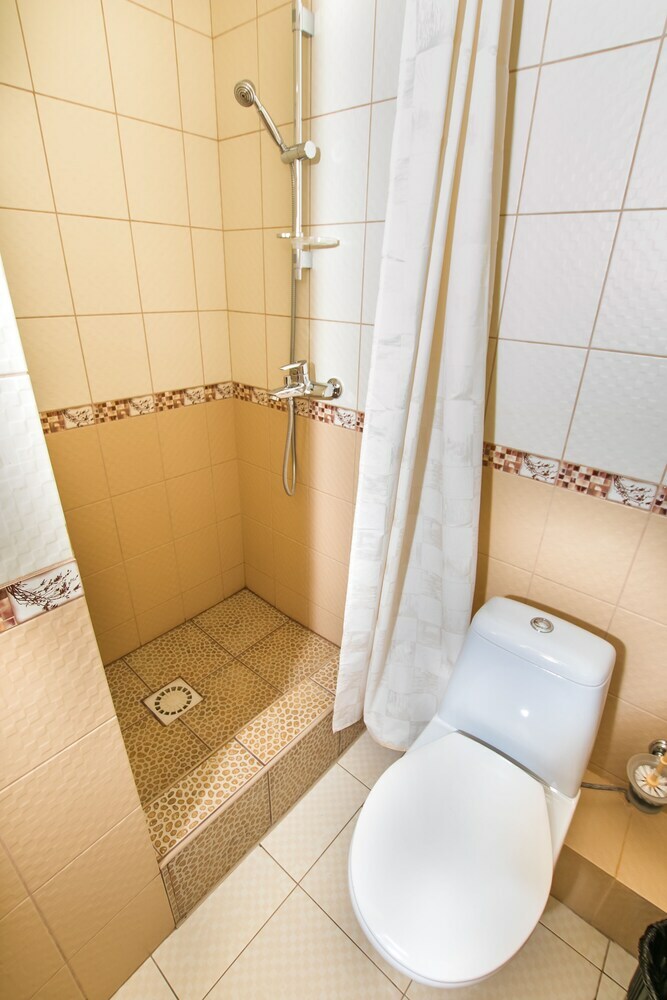 Takmak Spa Hotel